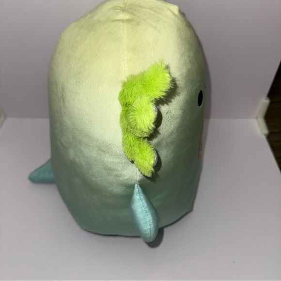 Cute Green Squishmallow Valentine Plush Toy with Heart - Picture 5 of 8